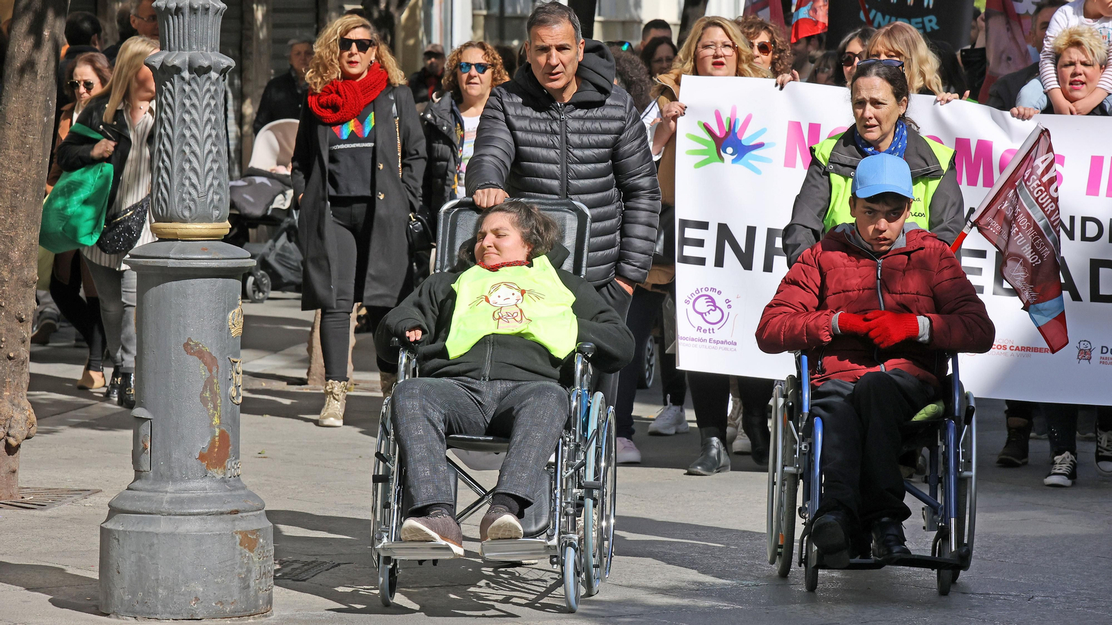 Marcha solidaria por el día de las enfermedades raras en Jerez