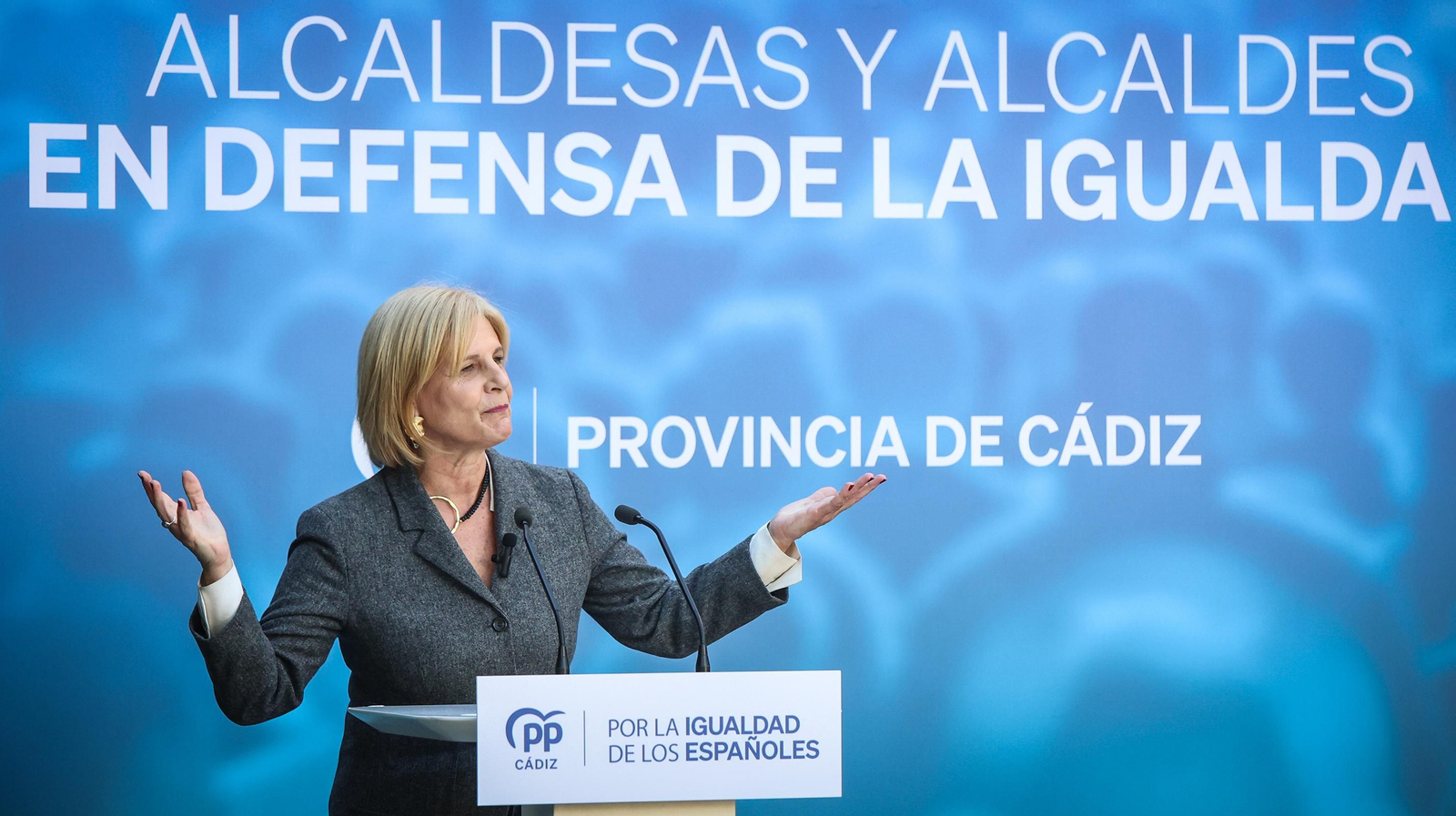 Alcaldesas y alcaldes del PP de la provincia en un acto en Jerez