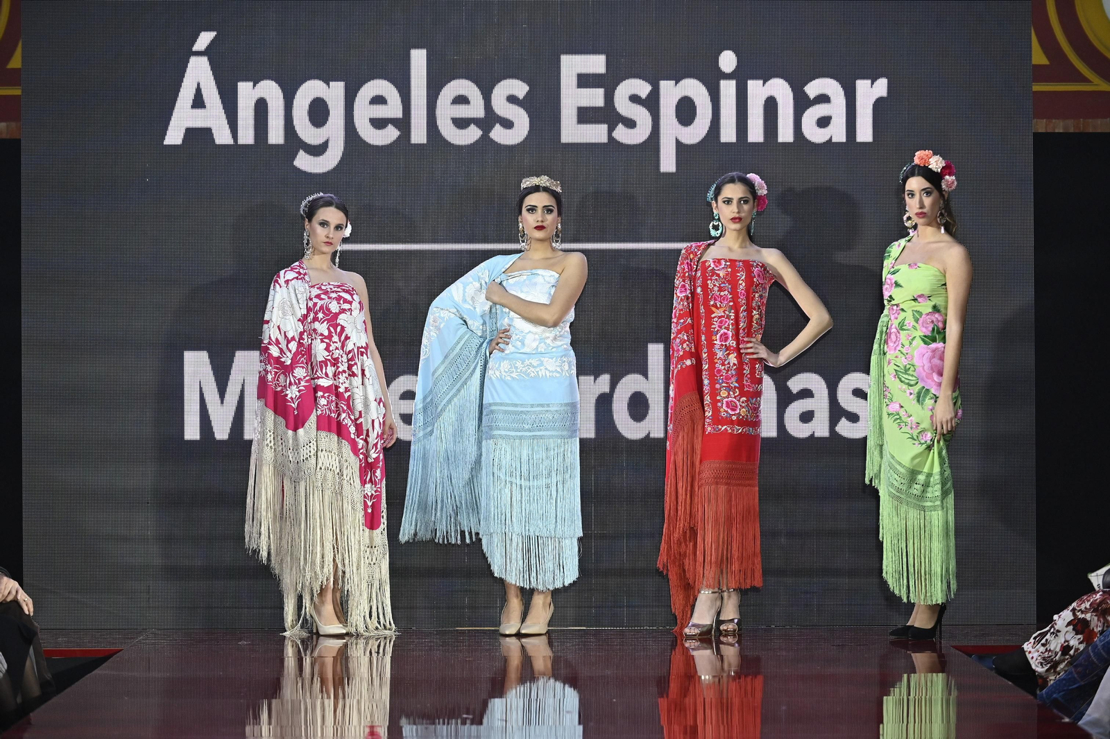 El desfile de Ángeles Espinar y Maite Cárdenas en Pasarela Huelva Flamenca 2022, todas las fotos