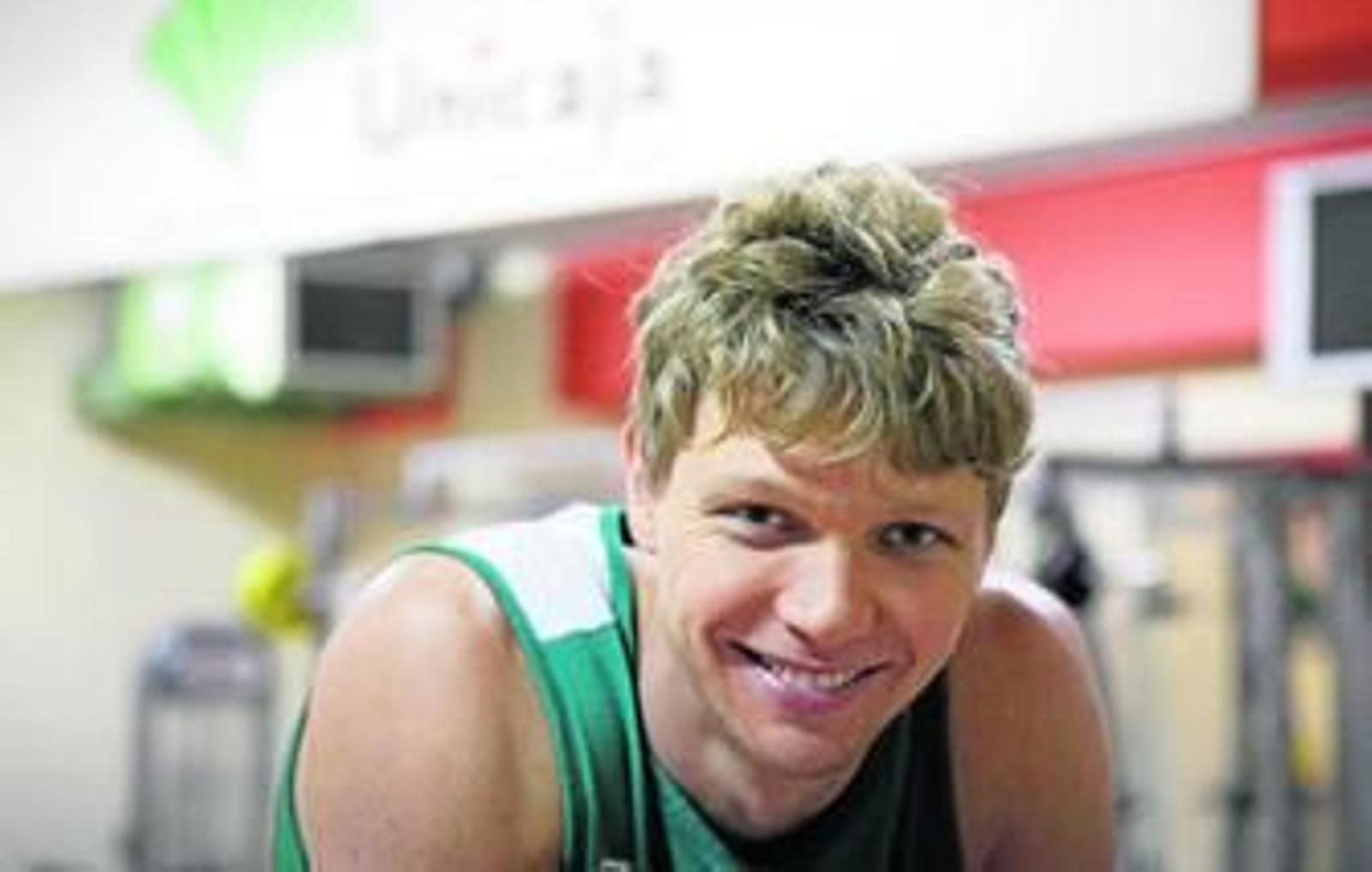 Kuzminskas posa en el gimnasio del Carpena, ayer. Kuzminskas posa en el gimnasio del Carpena, ayer.
