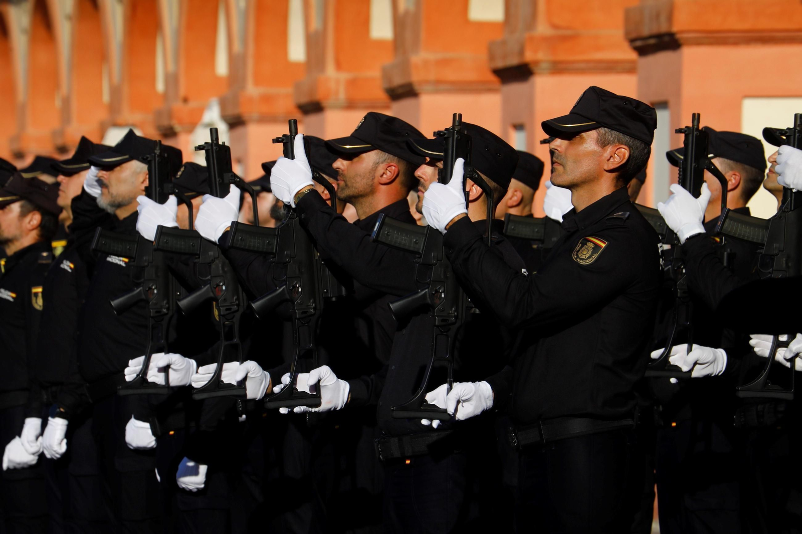 Las mejores imágenes del Día de la Policía Nacional en Córdoba