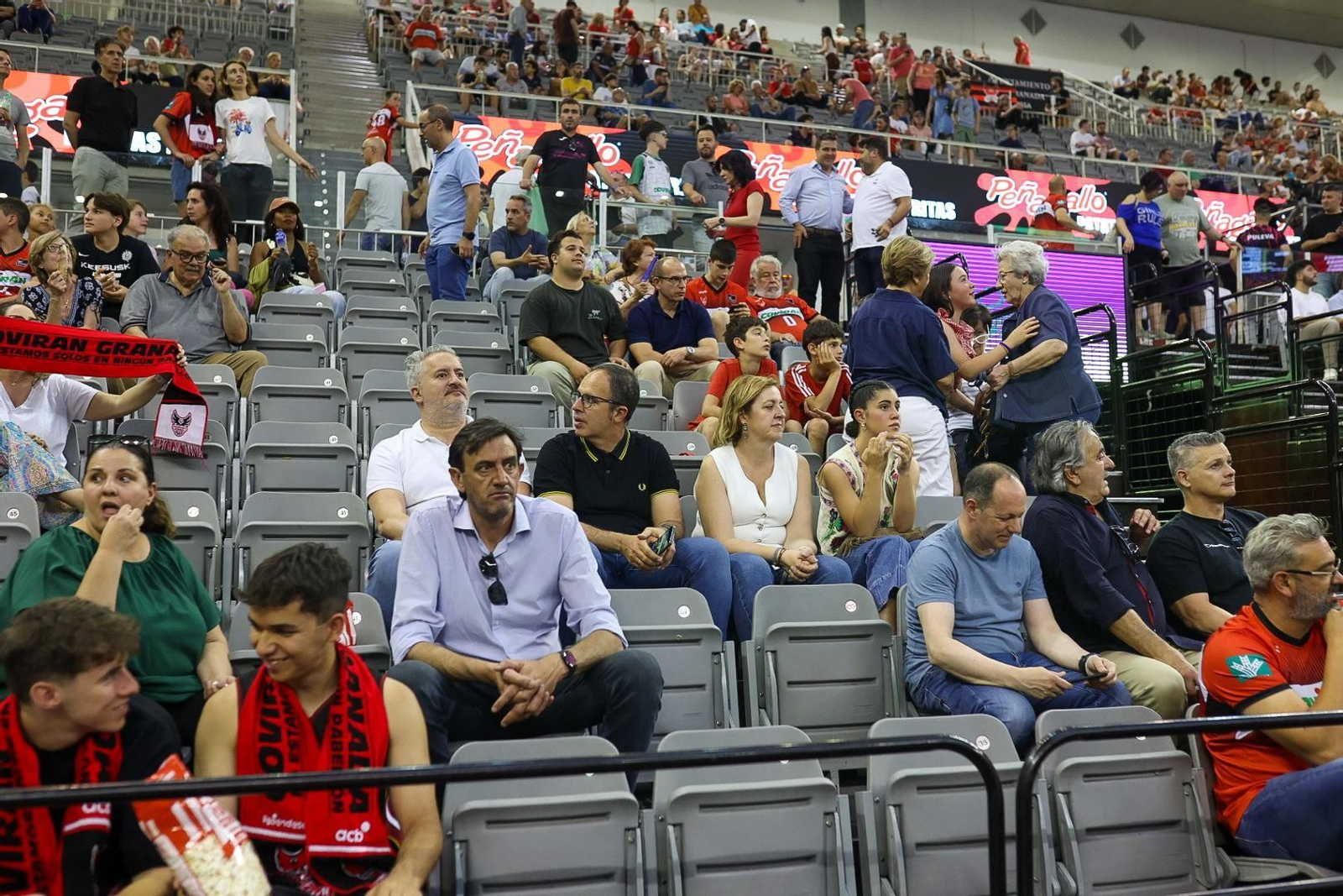 Encuéntrate en la grada del Palacio en el último partido del Covirán Granada