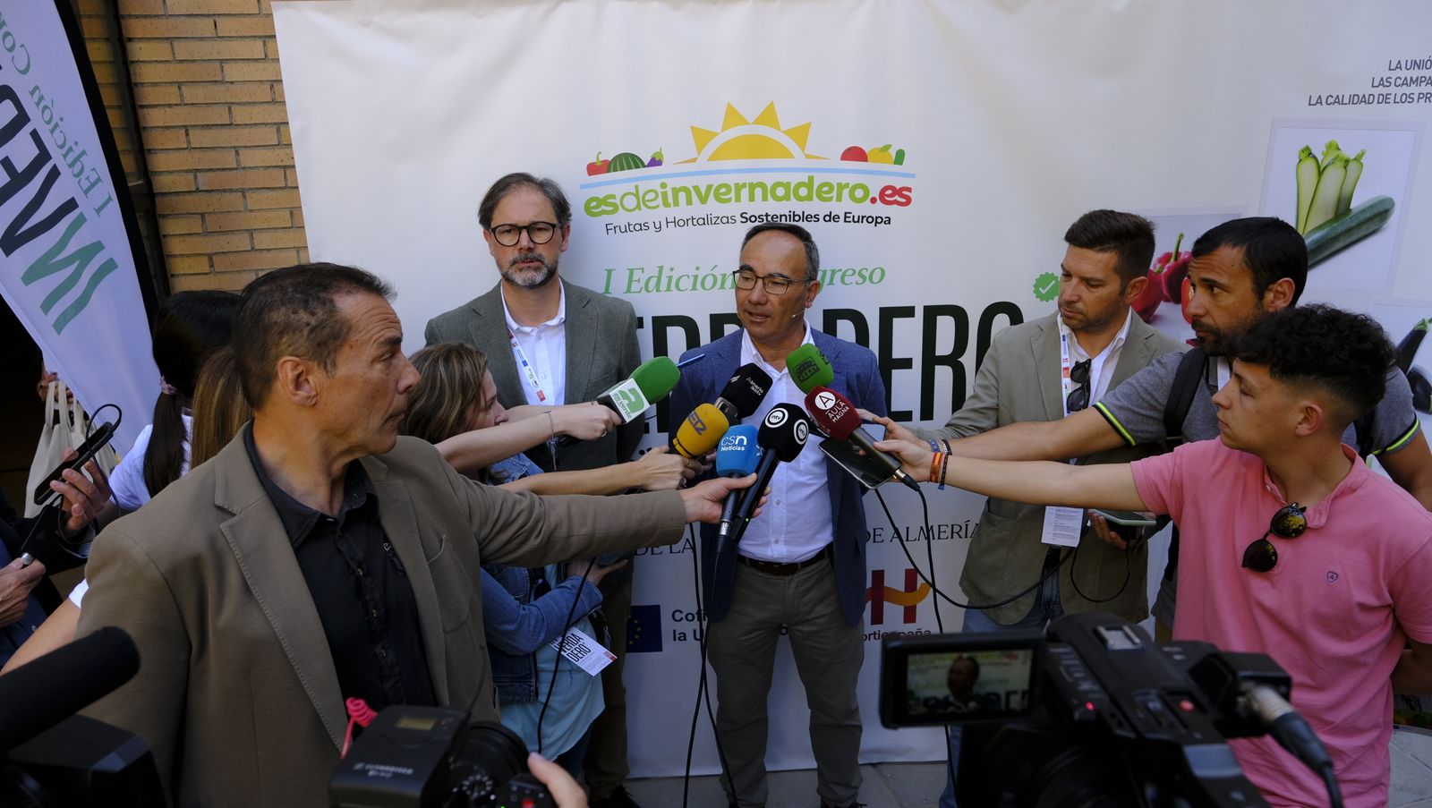 Imágenes de las jornadas sobre invernaderos de Hortispaña en la Universidad de Almería