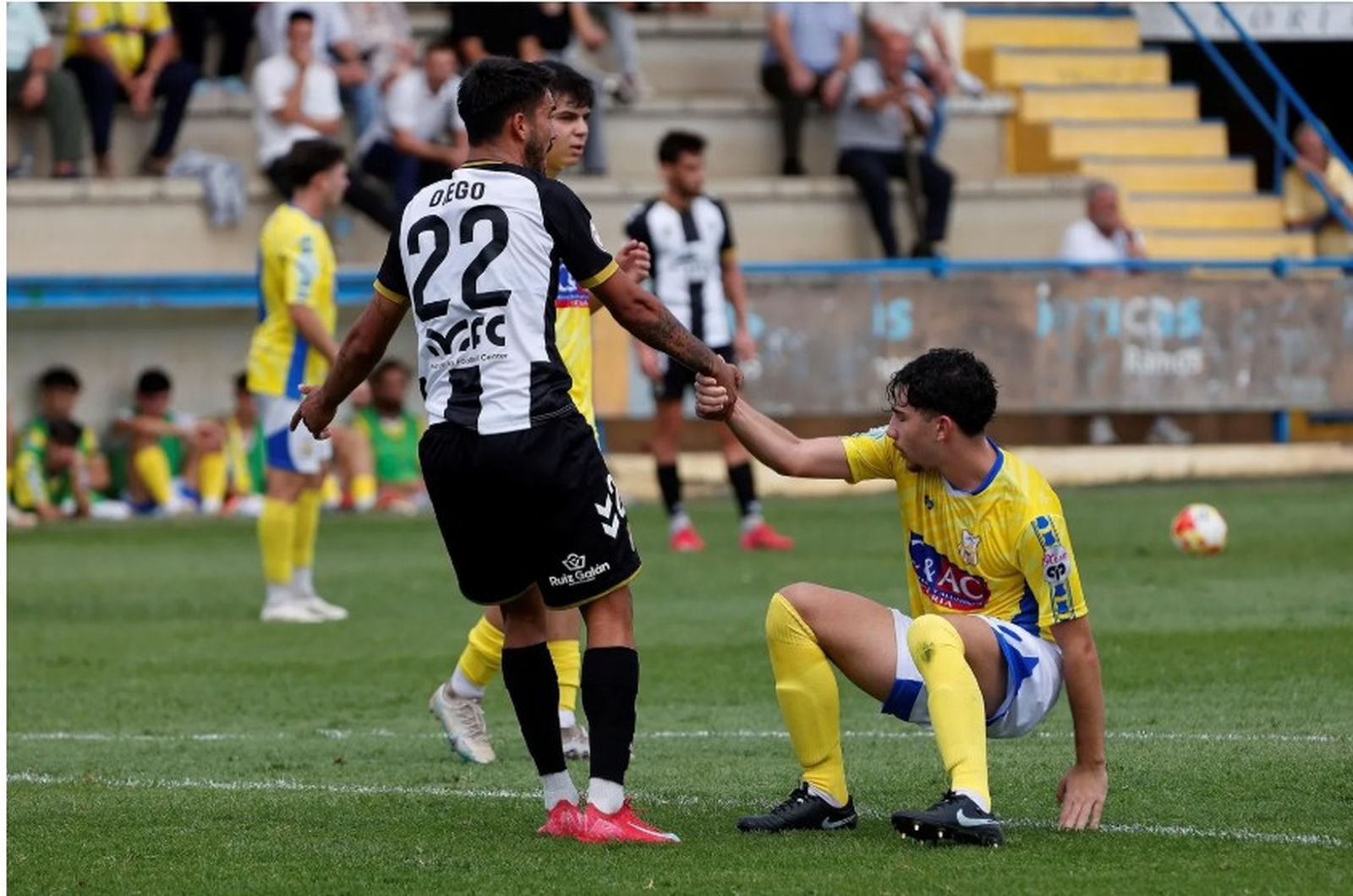 Un momento del Coria-Balona de la primera vuelta