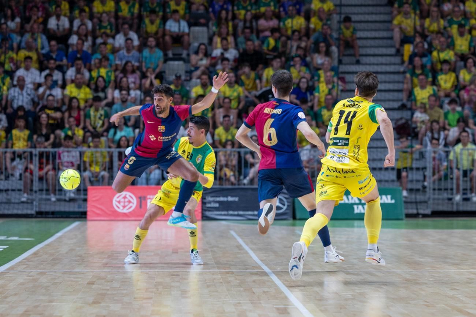 El triunfo del Barça ante el Jaén FS en el Olivo Arena