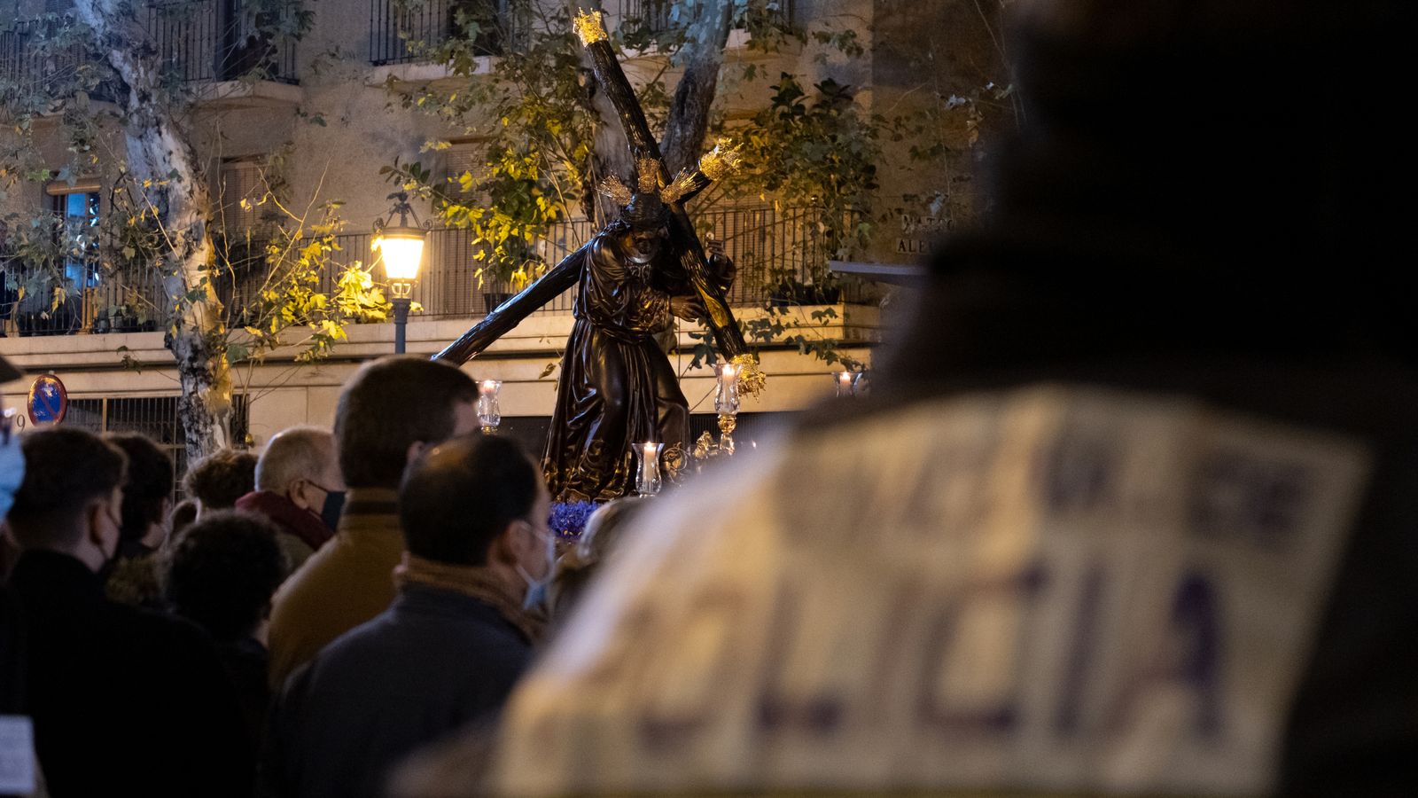 El vía crucis extraordinario de la Candelaria, en imágenes