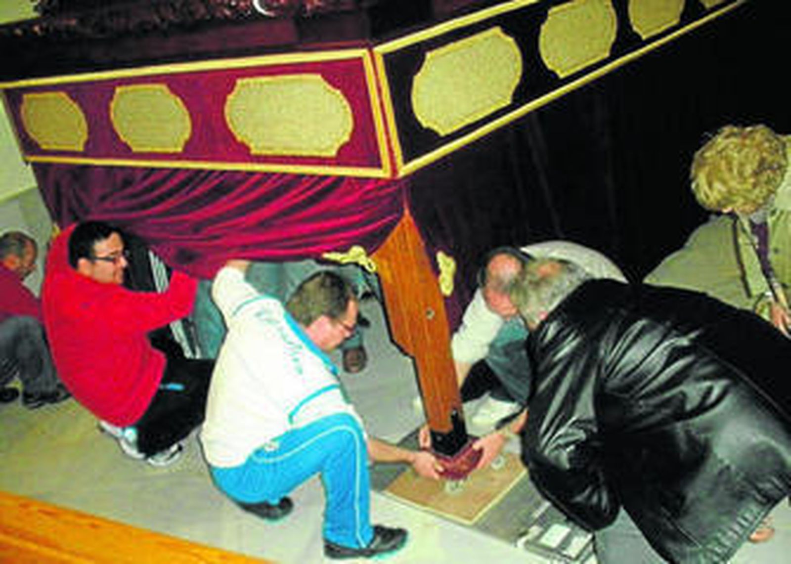 Diferentes fases del estudio, que se inició durante la Cuaresma del año 2012.