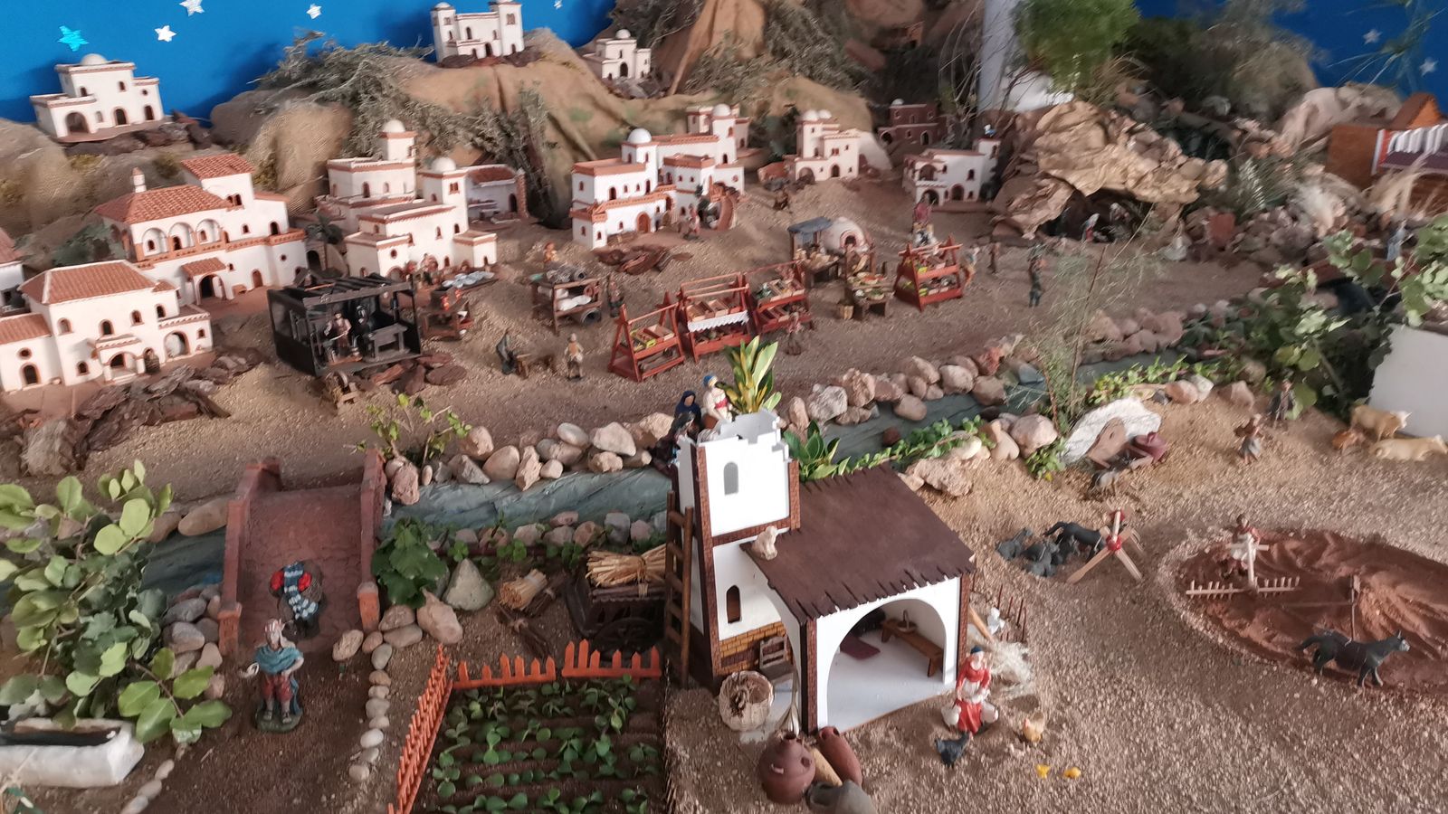 El belén de El Acebuche se ha hecho con el segundo premio del Concurso de Belenes que organiza el Ayuntamiento de Almería.