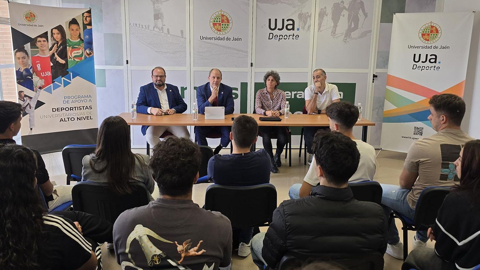 Juan de Dios Carazo, Nicolás Ruiz, Gema Torres y Álvaro Trujillo, en el acto de recepción.