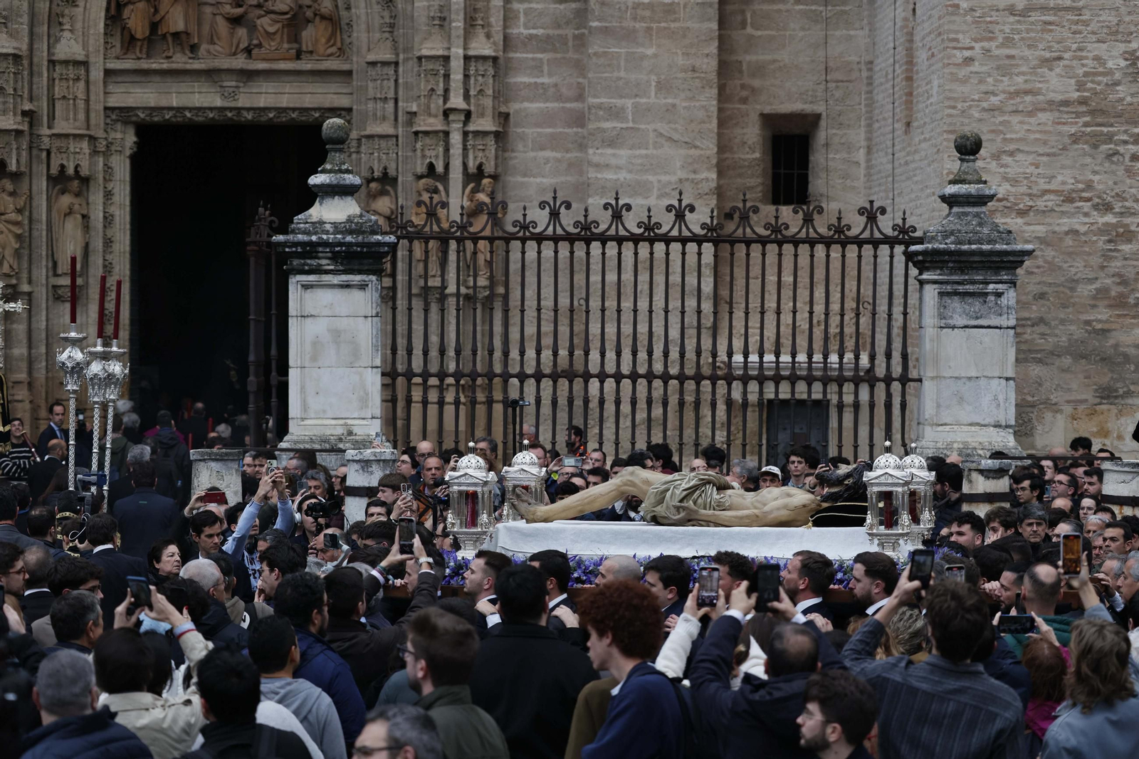 Las imágenes del Vía crucis de las Hermandades