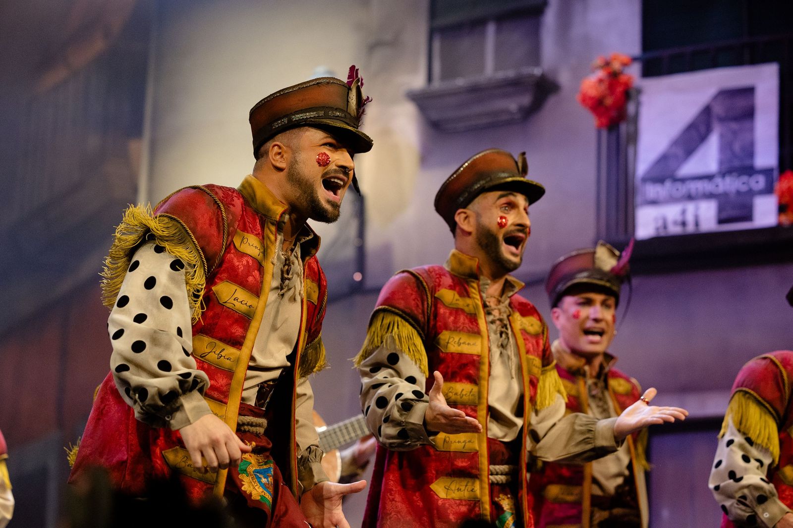 Búscate entre las mejores imágenes de la primera sesión de cuartos del COAC 2026