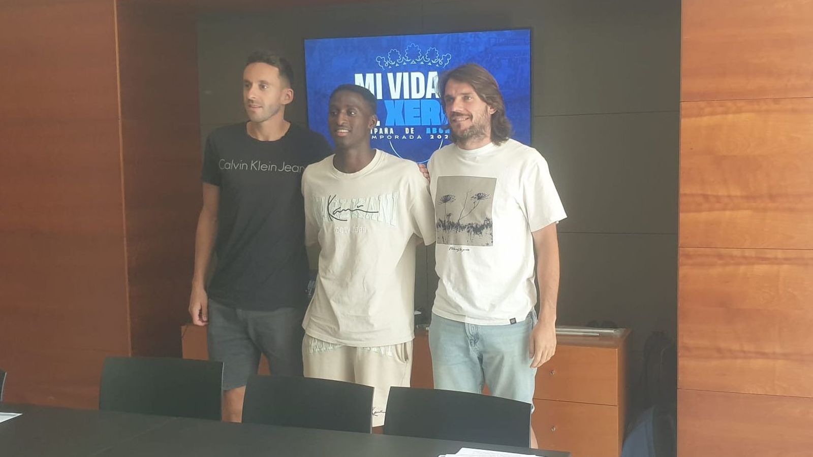 Iago Díaz, Armengol y Migue García no se han perdido la presentación de la campaña de socios.