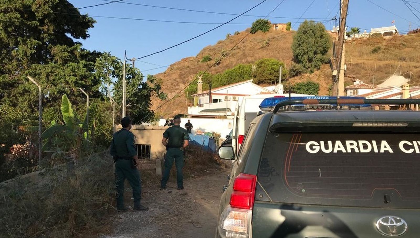 Guardias Civiles desplegados en Vélez-Málaga contra el tráfico de hachís