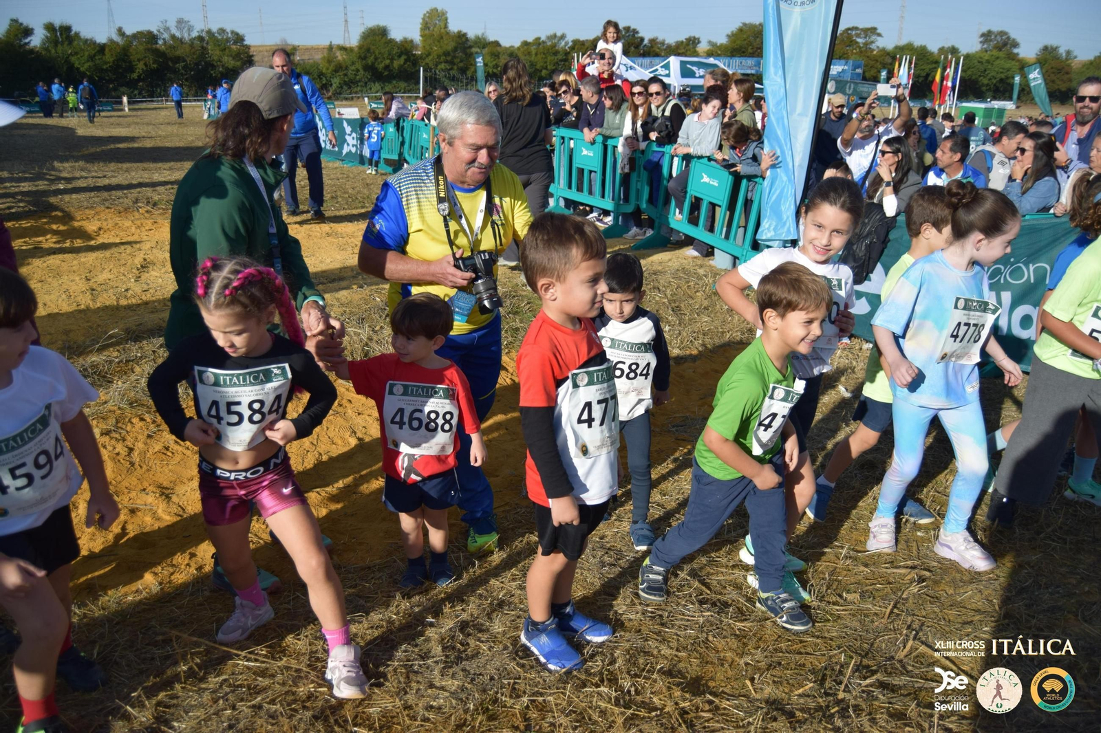 Búscate en las fotos del Cross de Itálica 2025 | 10