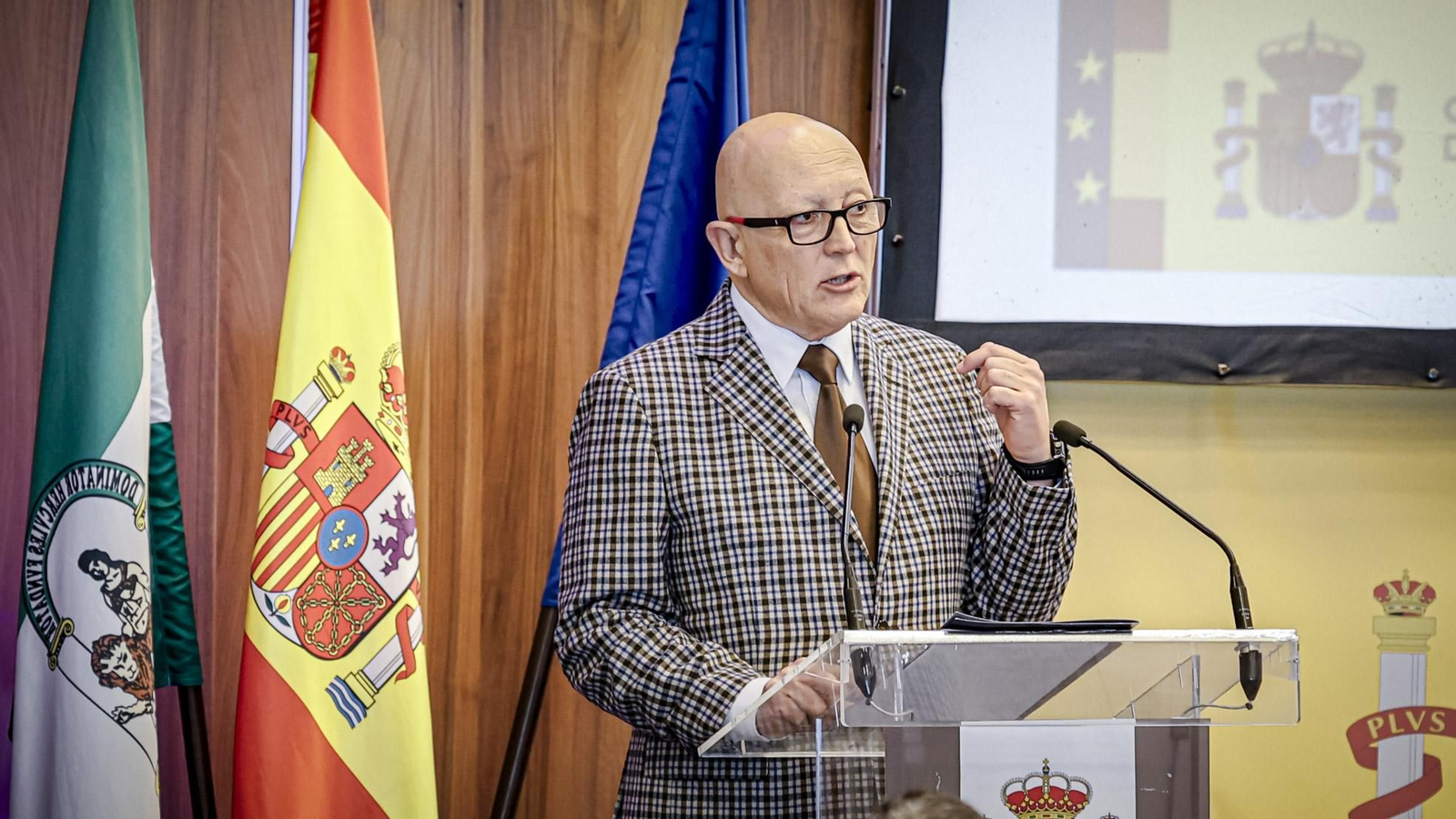 Las imágenes de la entrega de distinciones en Cádiz por el 24º aniversario de la Constitución Española