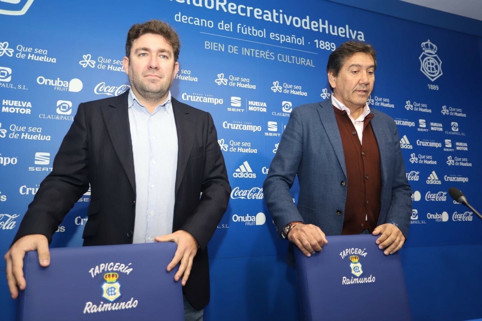 Jesús Pulido y Manolo Zambrano, poco antes de comenzar la presentación.