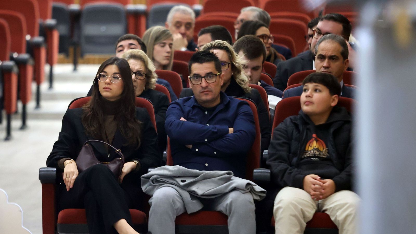 Imágenes de la bendición de María Santísima de los Enfermos y Reina de Todos los Santos