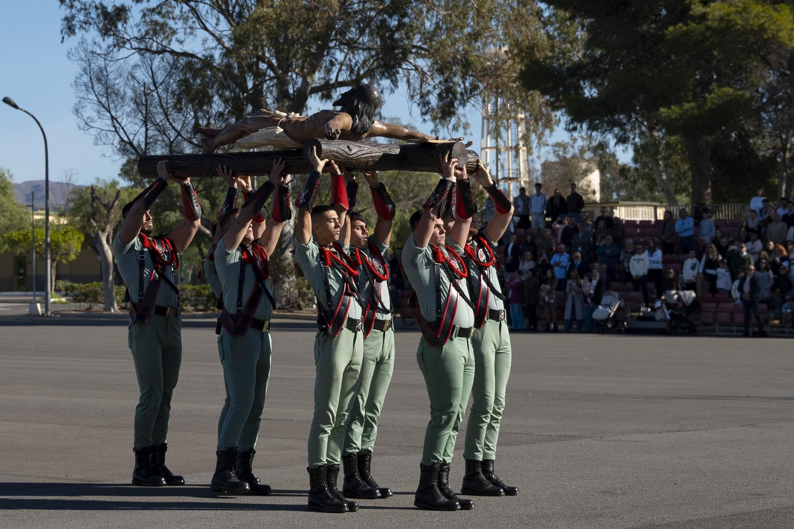 Así conmemora el día de la Inmaculada Concepción la Brigada de la Legión en Almería y despide al contingente que parte a Eslovaquia