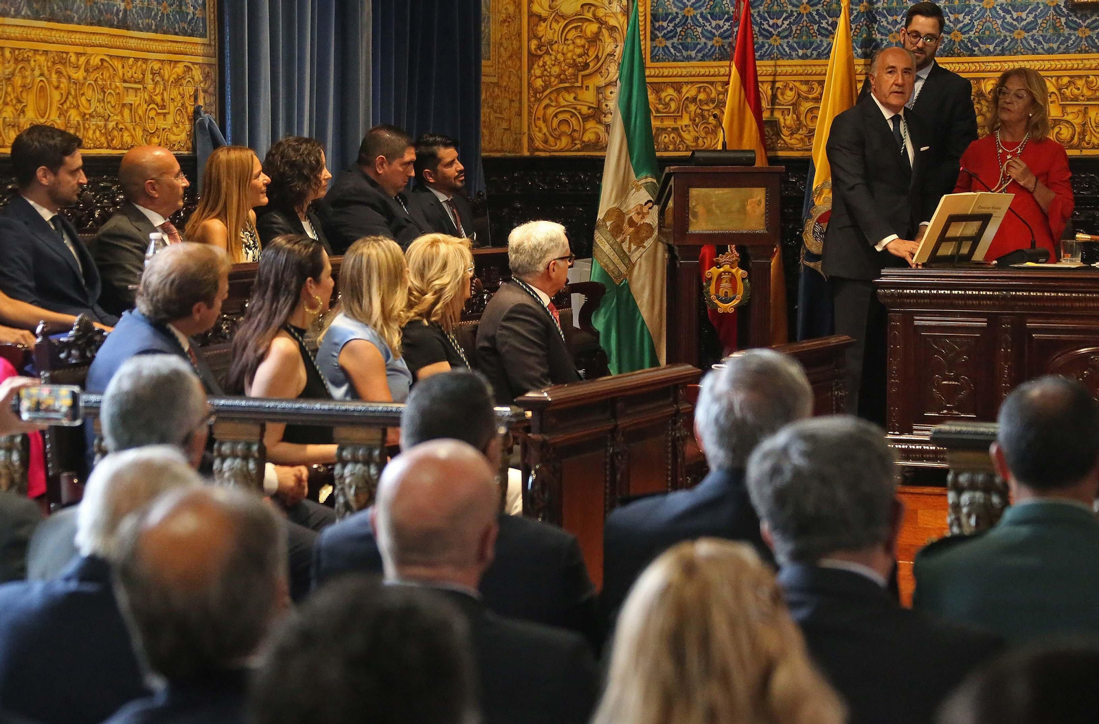 Fotos del pleno de investidura de José Ignacio Landaluce en Algeciras