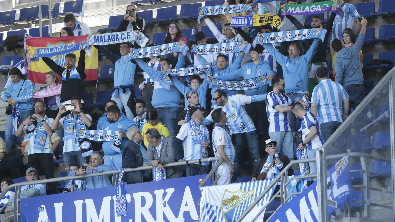 El Real Oviedo-Málaga CF, en fotos