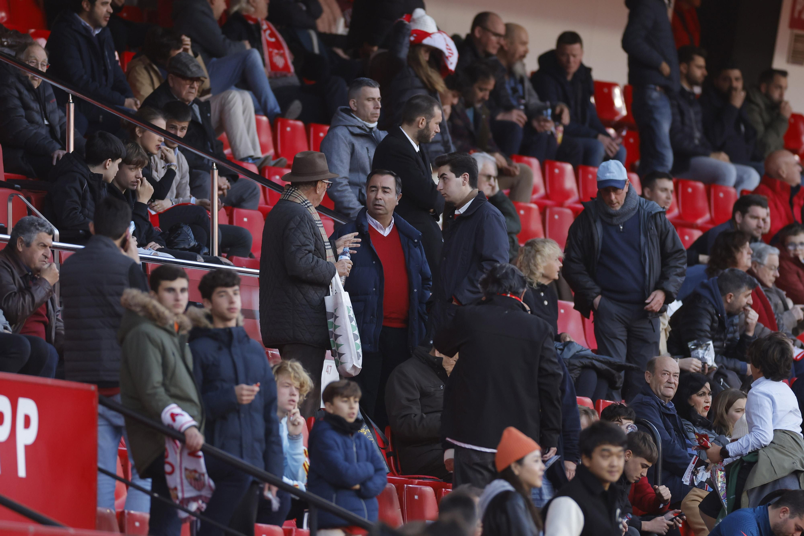 Búscate en las fotos del Sevilla-Mallorca