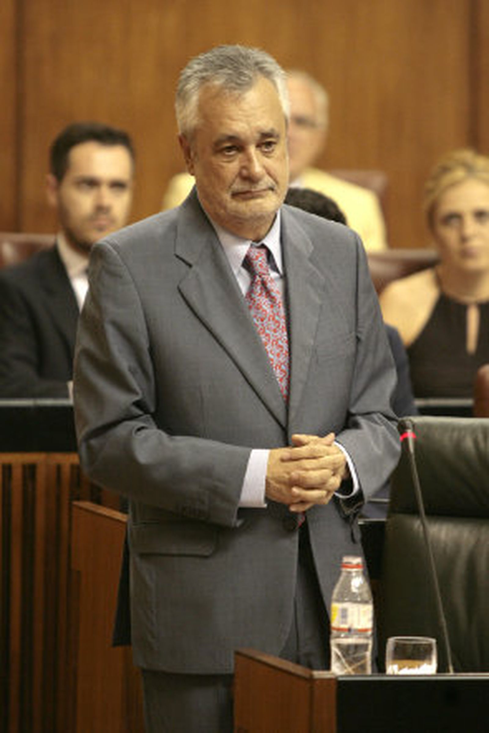 Los socialistas agradecen la "generosidad" de Chacón