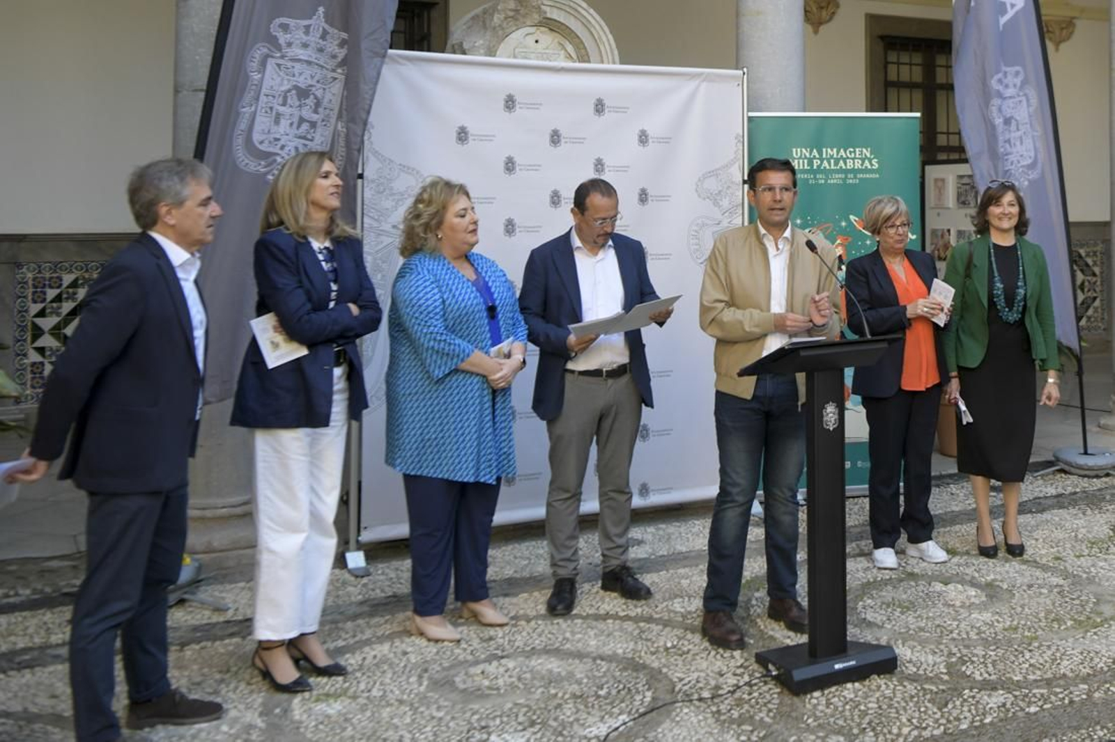 Espido Freire, Manuel Vilas o Rayden destacan en una Feria del Libro dedicada a la imagen