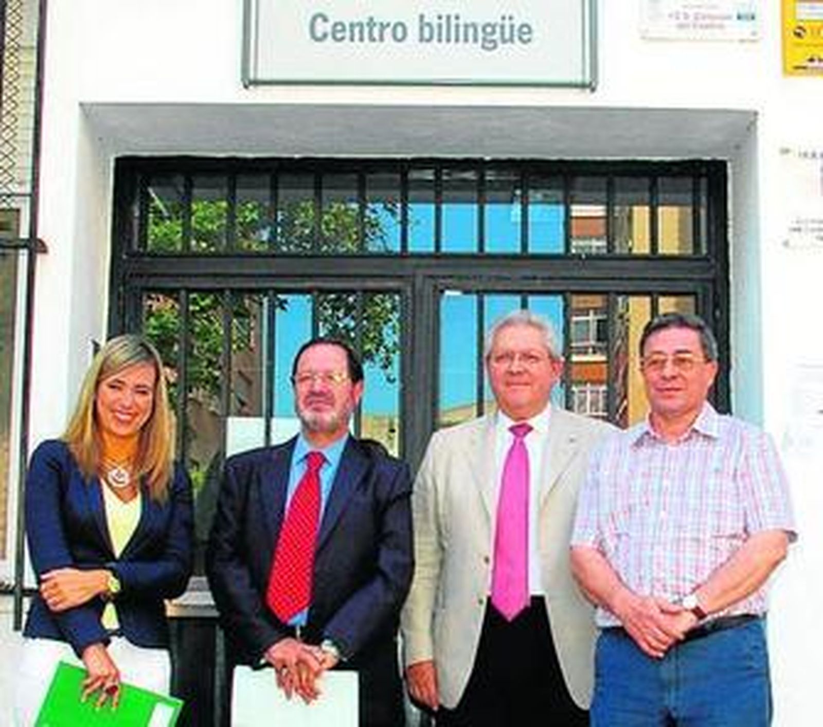 Visita ayer al Instituto de Cánovas del Castillo de la capital.