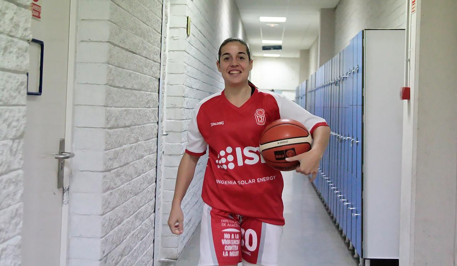 Isa Latorre espera el arranque de la competición.