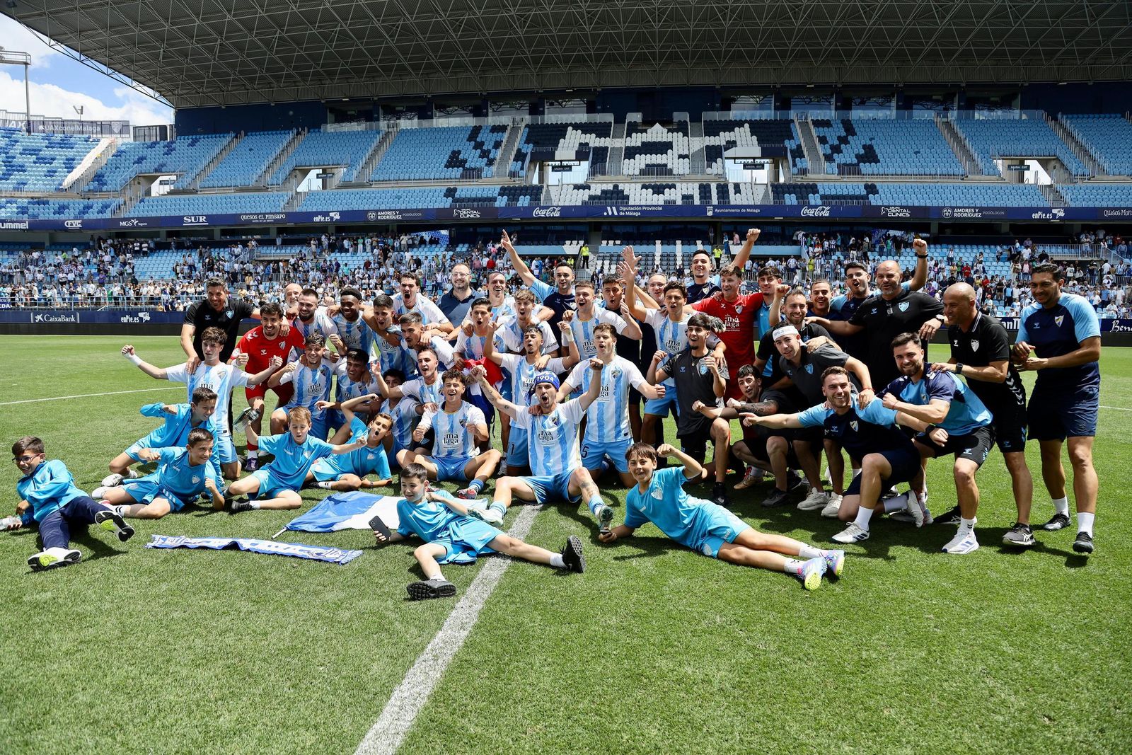 Las fotos de la celebración del ascenso del filial del Málaga CF