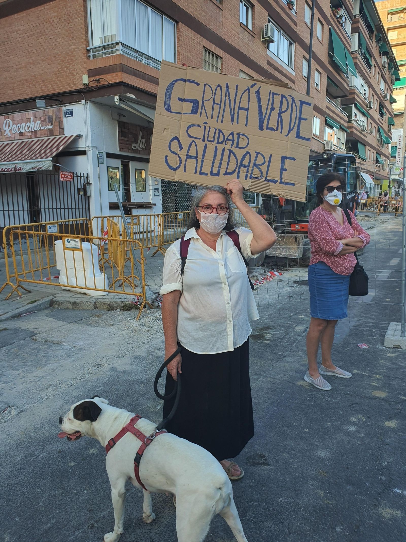 Una mujer pide que Granada sea ciudad saludable