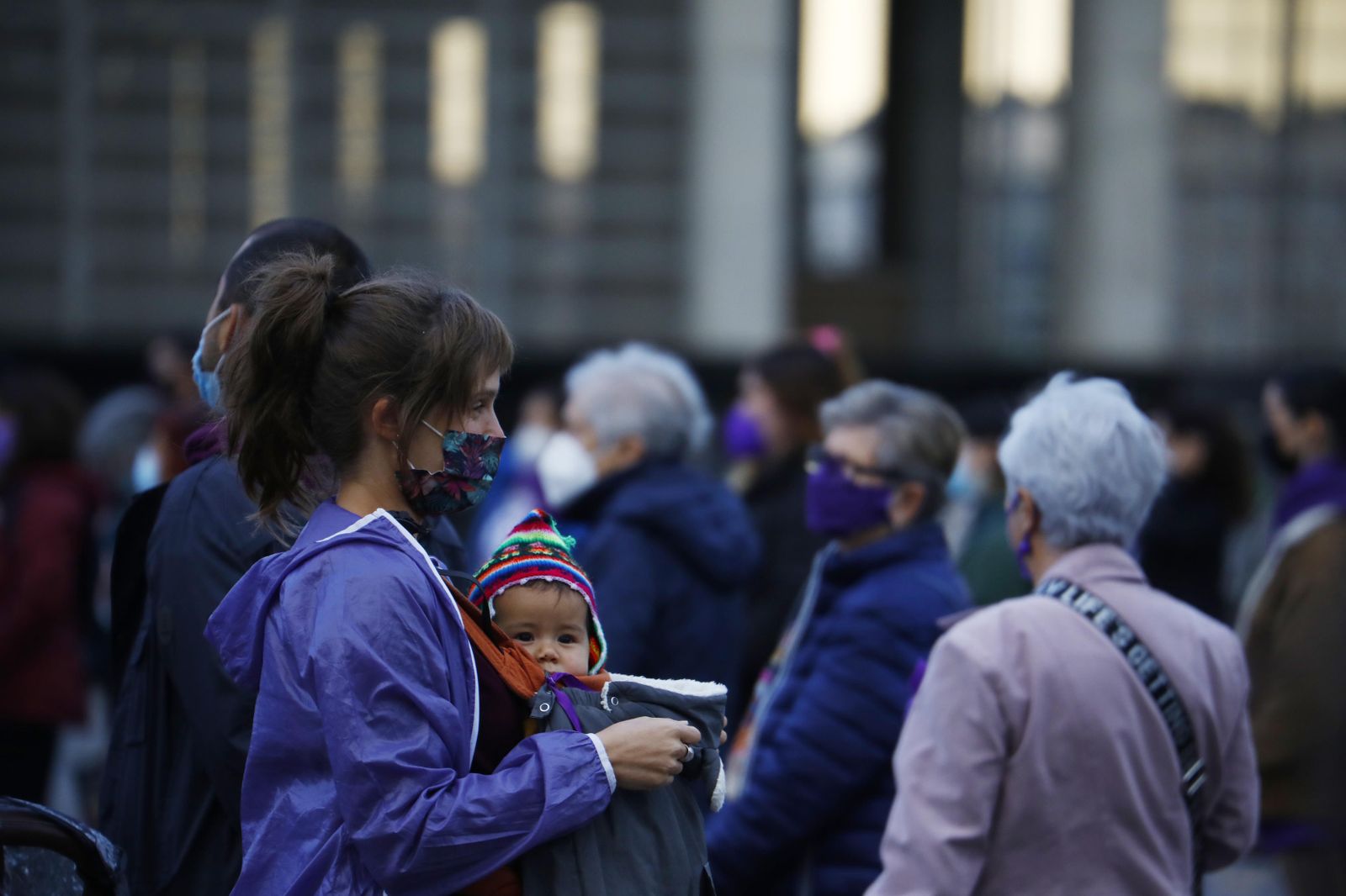 La concentración feminista por el 8-M en fotografías