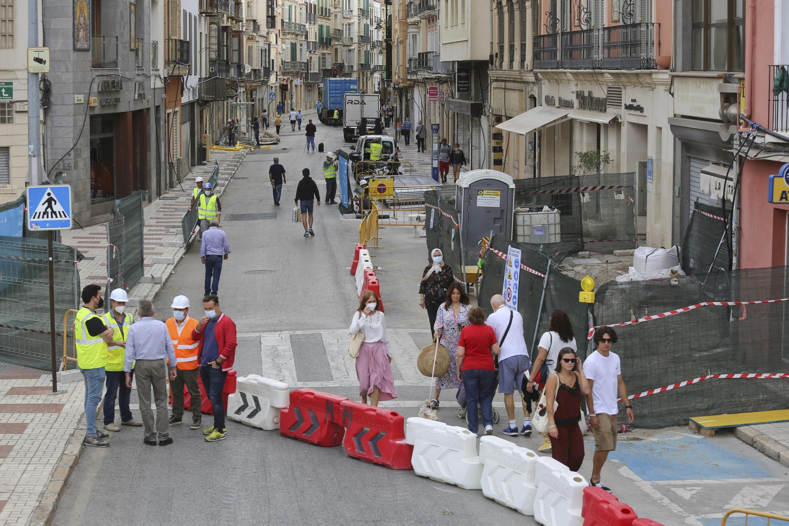 La calle Carretería de Málaga ya está en obras, en fotos