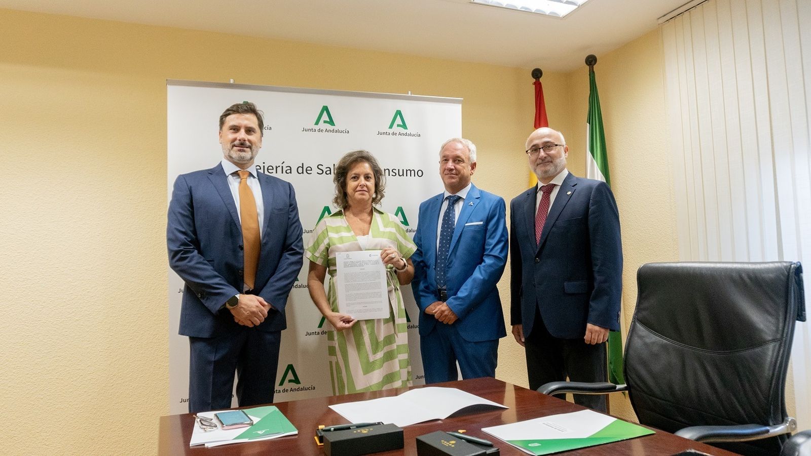 João Madeira, Catalina García, Diego Vargas e Isaac Túnez, en la rúbrica y presentación del proyecto.