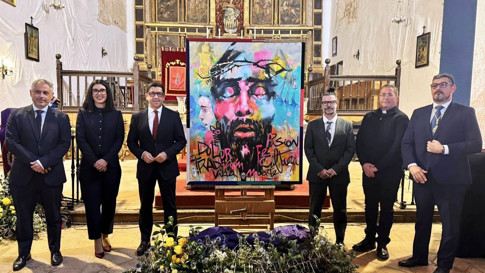 Otro de los momentos del acto de presentación del cartel de la Semana santa de Ayamonte, este domingo en el templo de San Francisco