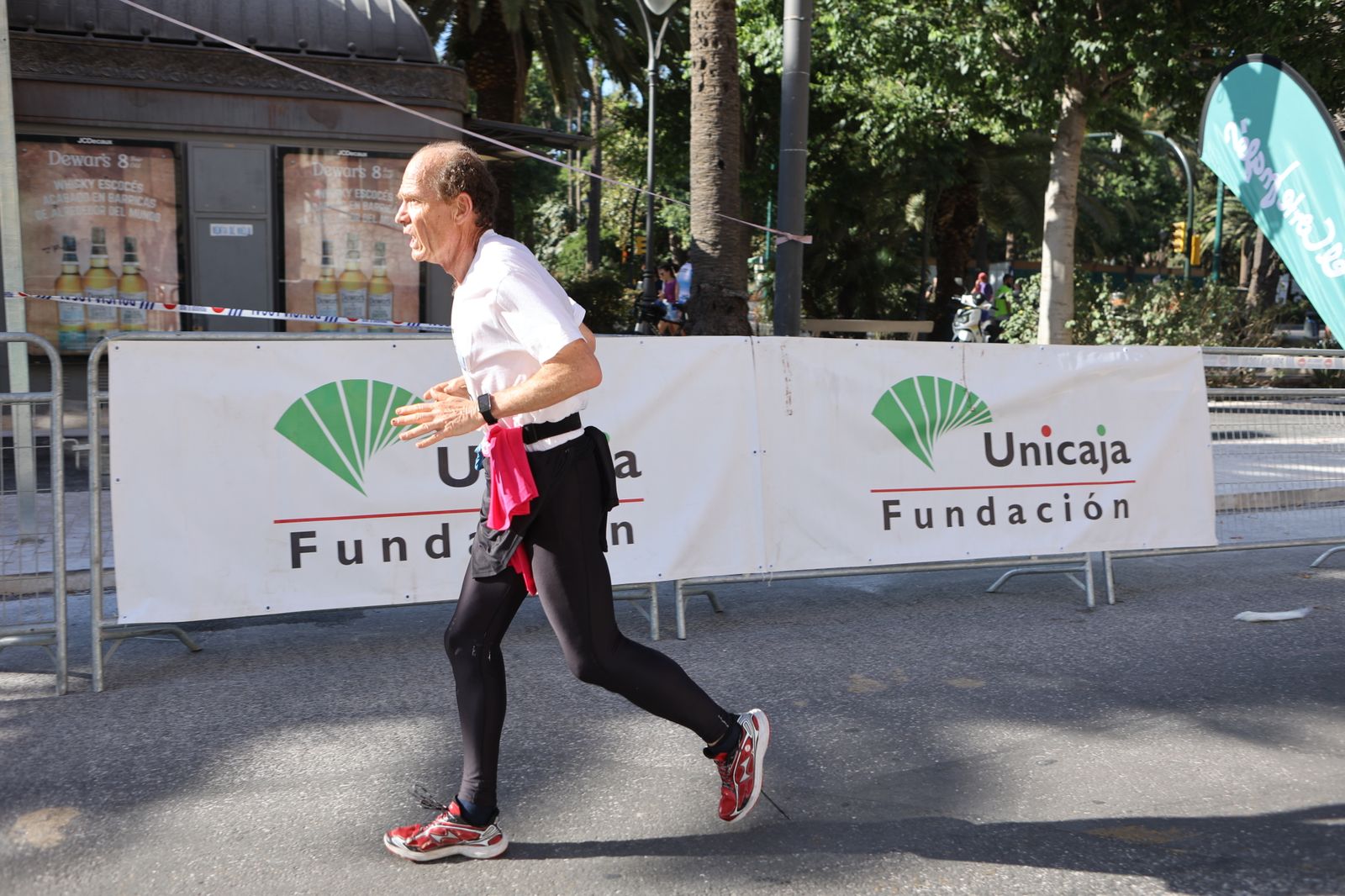 Búscate en las fotos de la Carrera de la Prensa de Málaga 2023