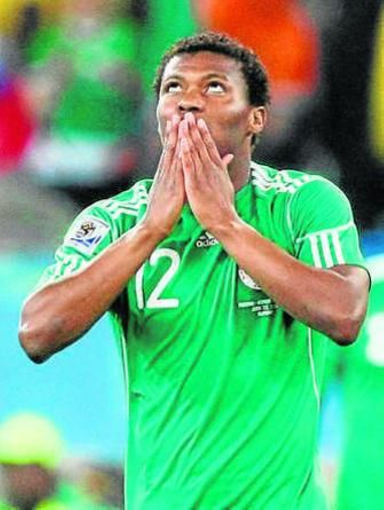 Kalu Uche con Nigeria.