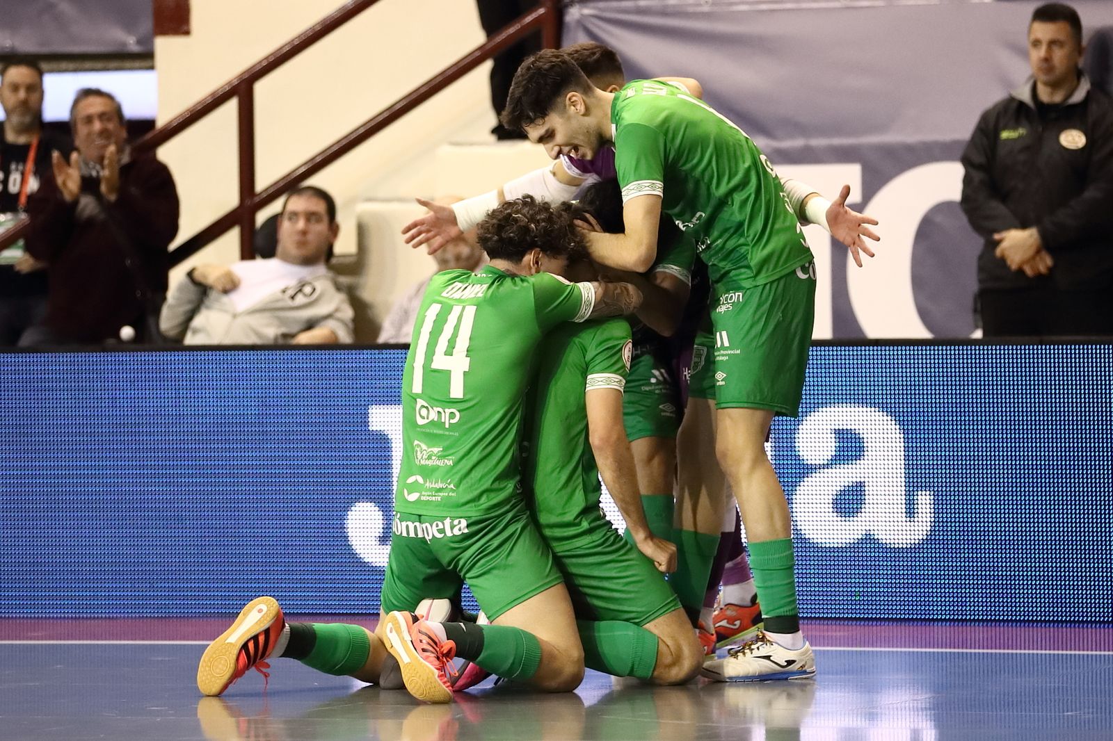 El BeSoccer UMA Antequera - Movistar Inter de la Supercopa, en fotos