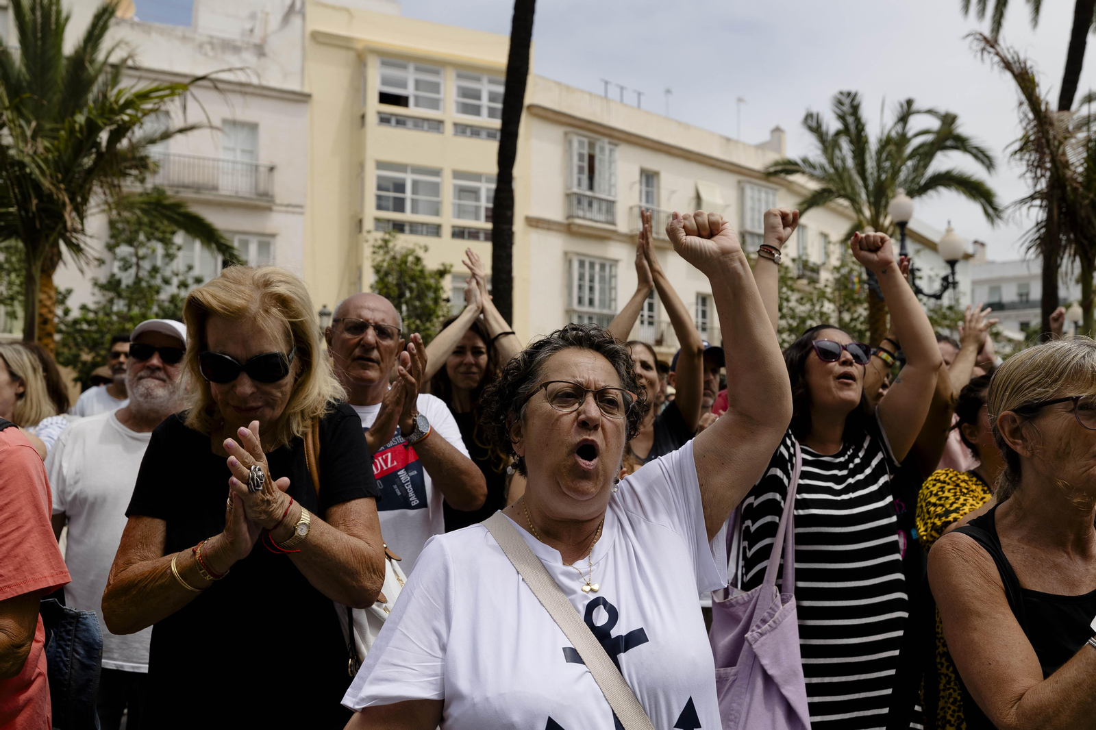 Imágenes de la concentración de la nueva plataforma Cádiz Resiste contra la turistificación