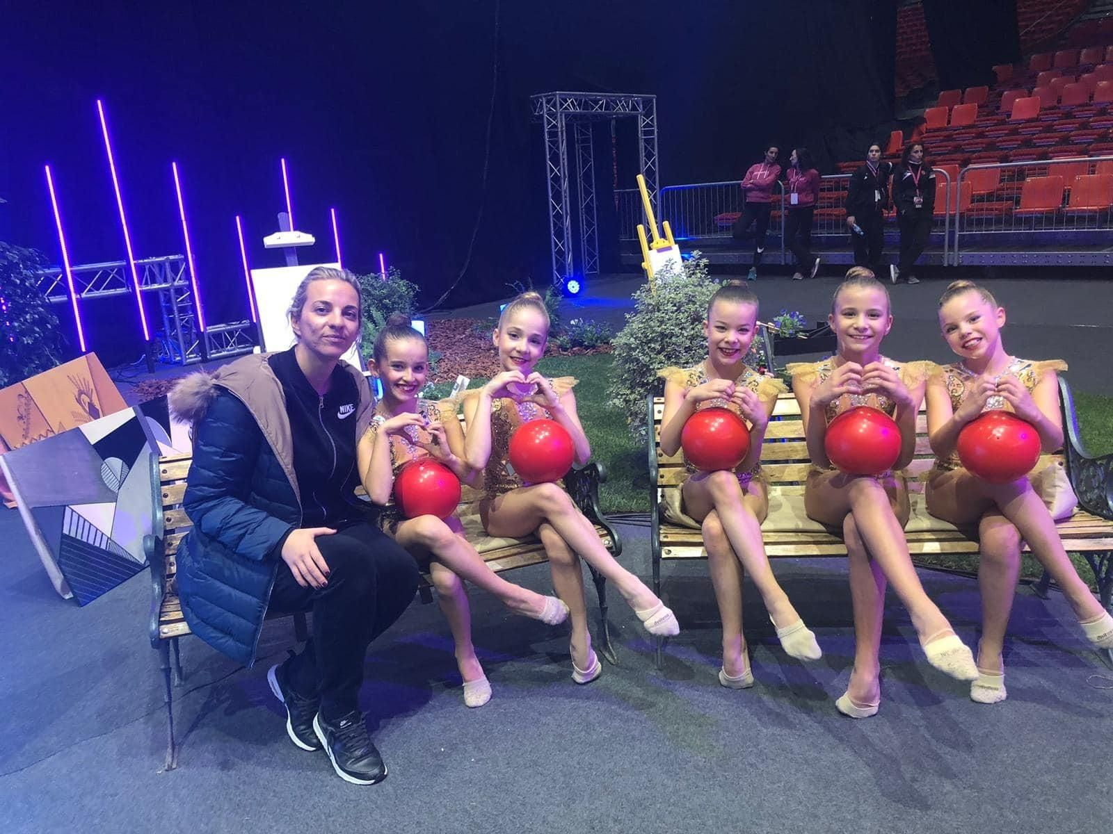 Conjunto alevín absoluto del Colombino en el Euskalgym.