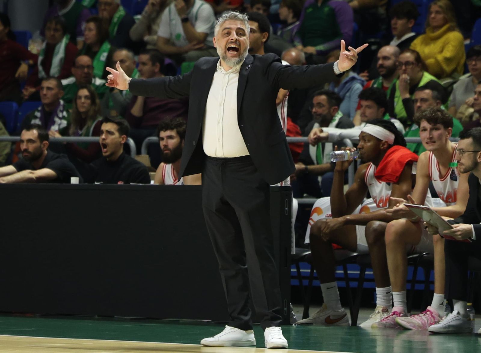 El Unicaja-Elan Chalon, en fotos