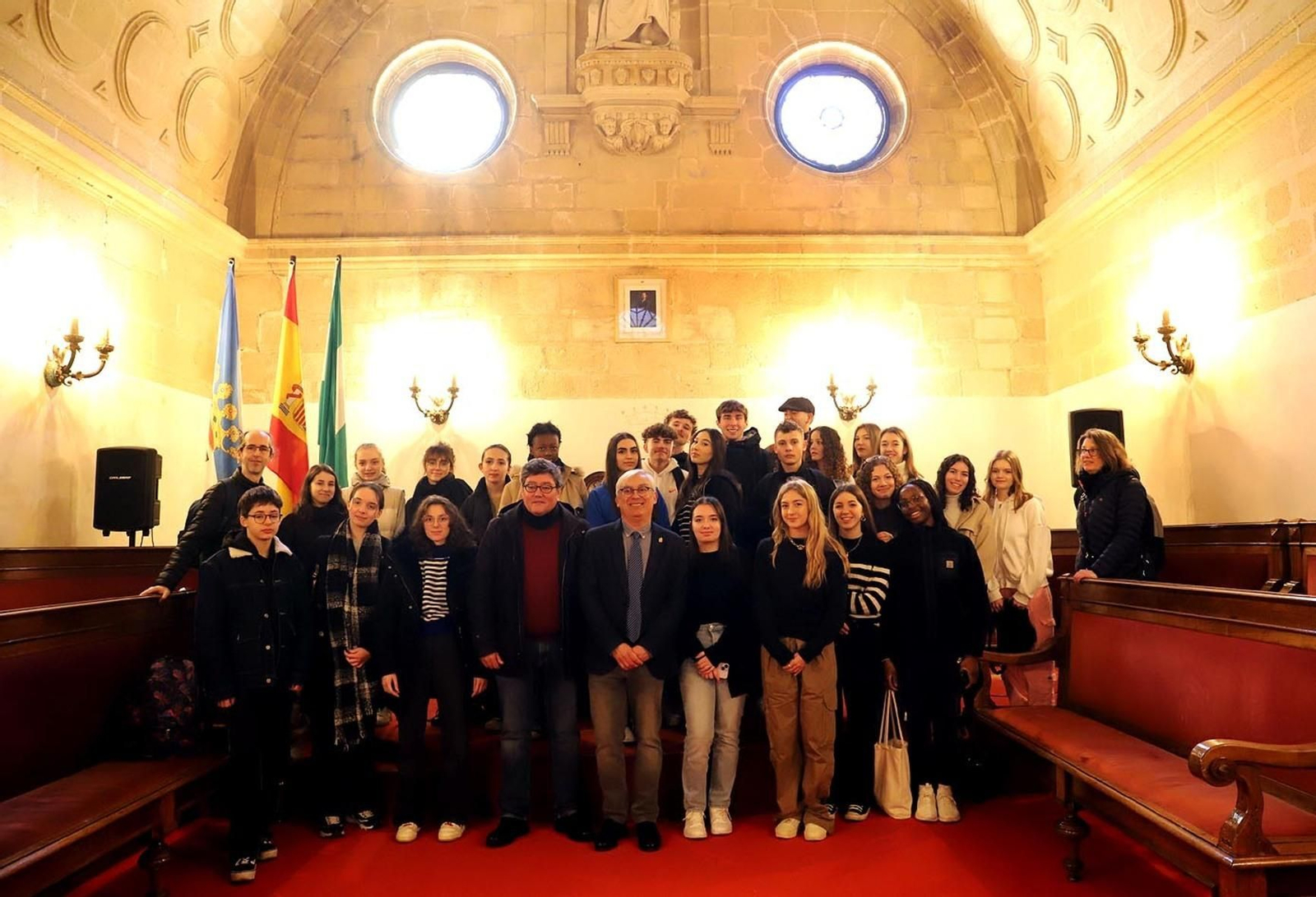 Recepción en el Ayuntamiento a los alumnos franceses de intercambio con el Coloma.