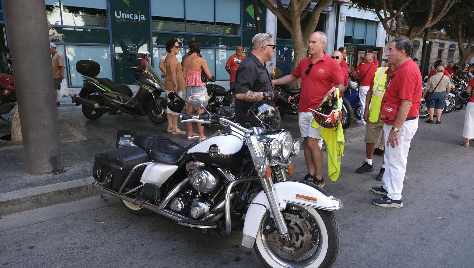 Exposición de Motos Antiguas de la Feria de Almería, en imágenes
