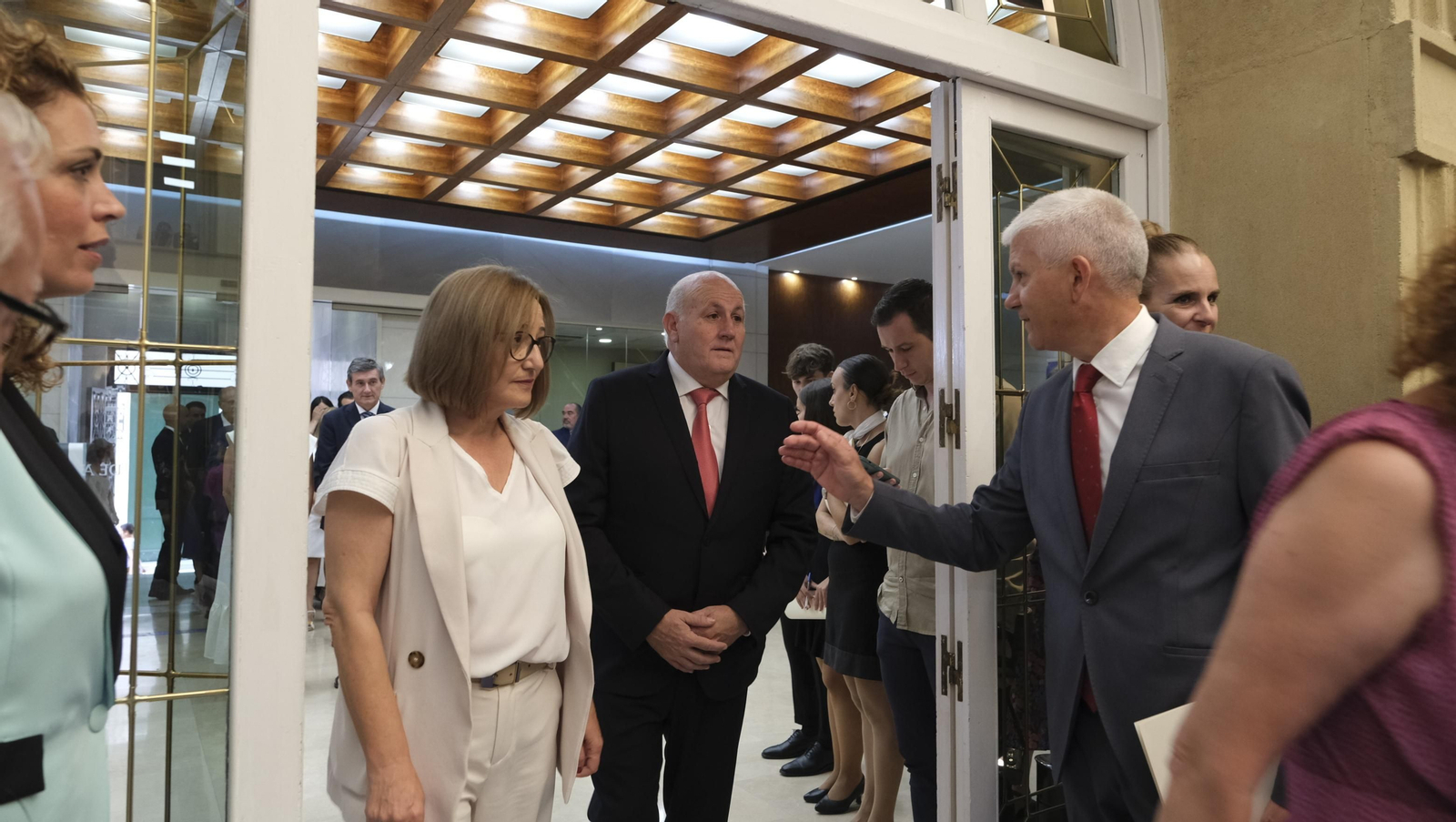 Imágenes del acto de constitución de la Diputación de Almería