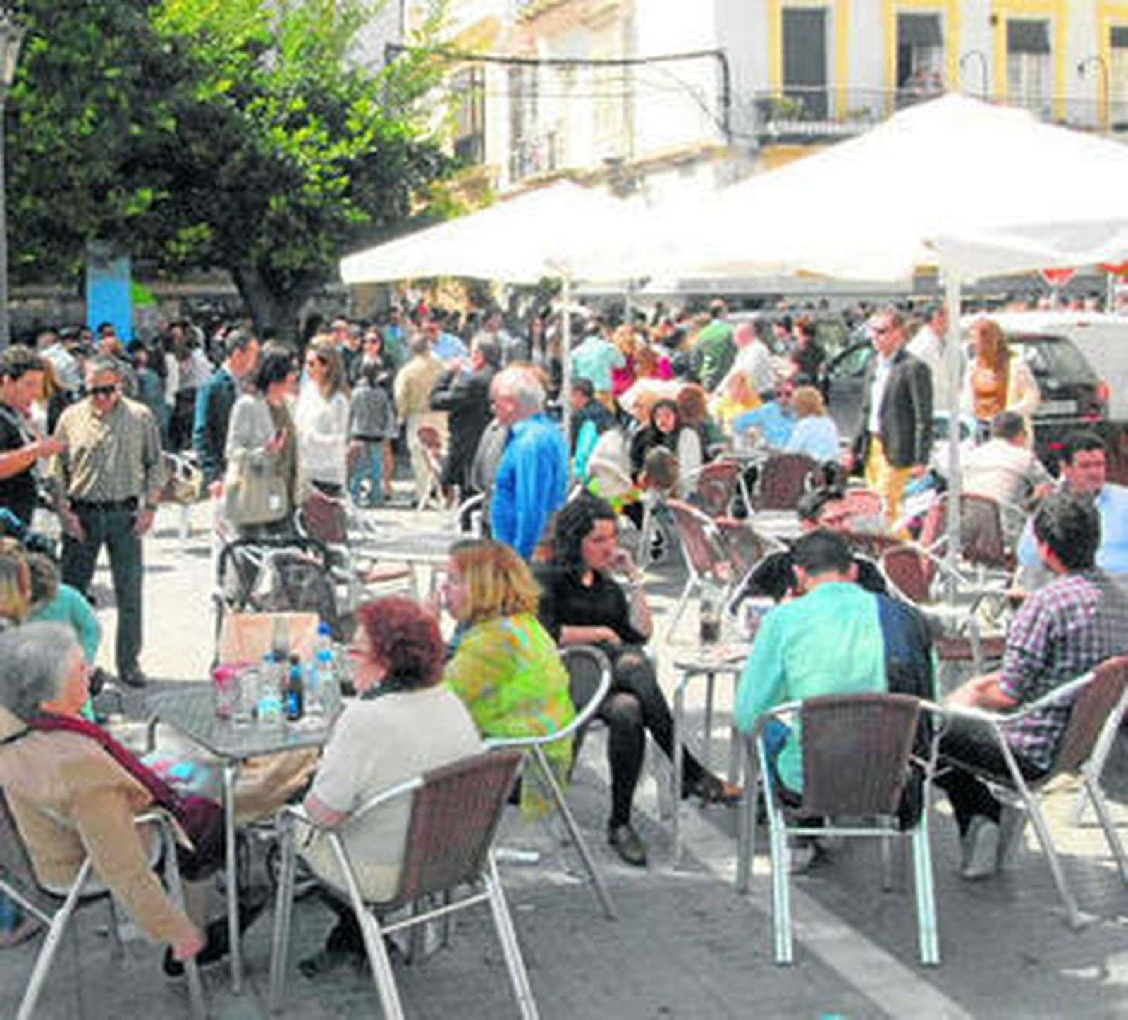 Terrazas de la plaza del Rey, en una imagen reciente.
