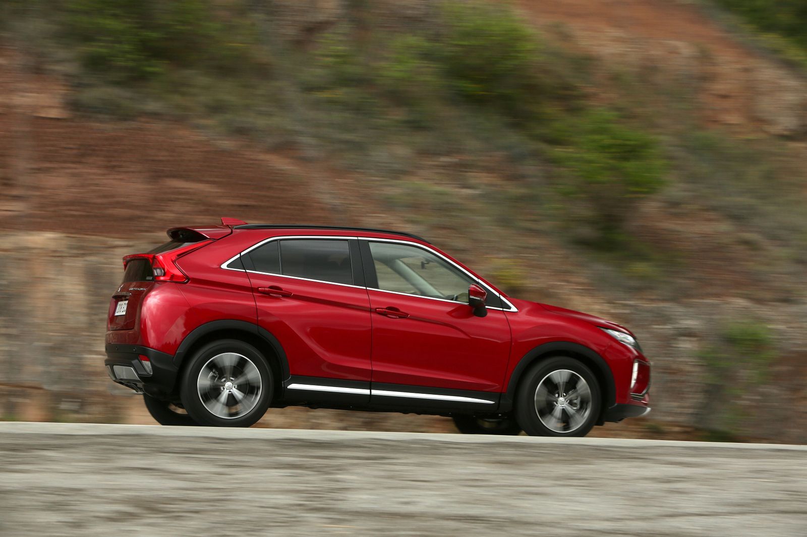Al volante del nuevo Mitsubishi Eclipse Cross 2017