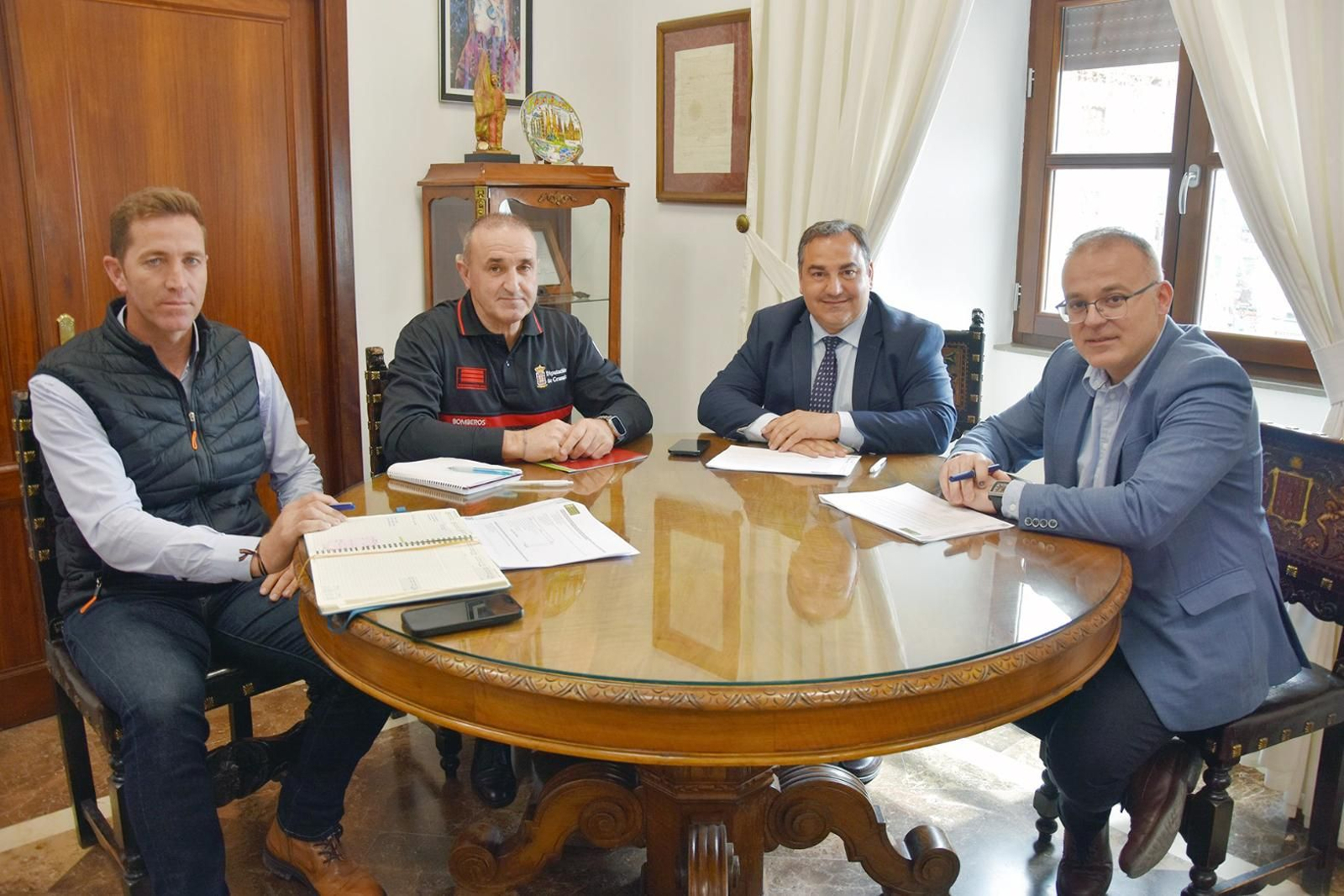 Encuentro entre el diputado Eduardo Martos y el alcalde Pedro J. Ramos