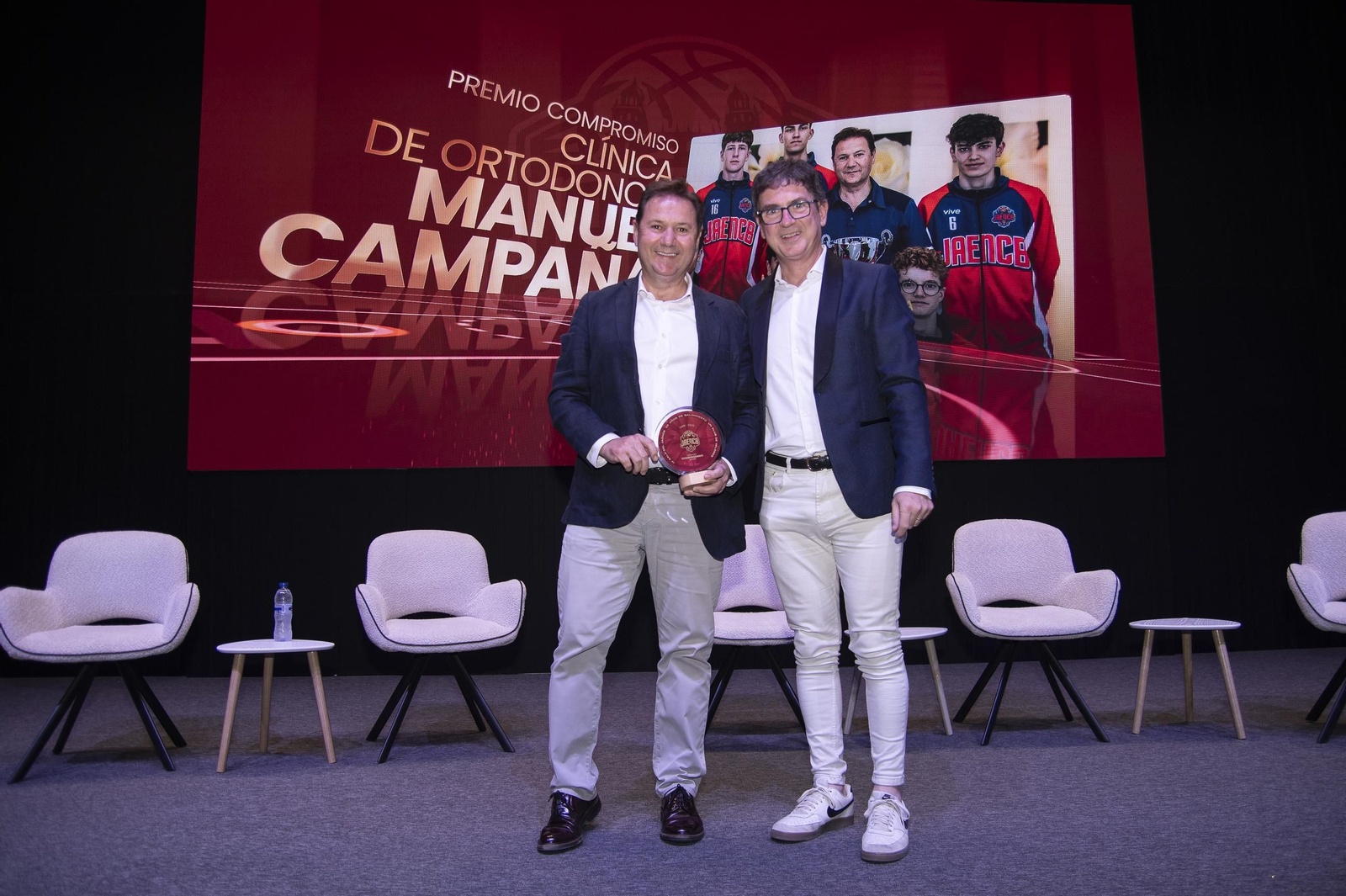 Valores y emoción en la IV Gala de Fomento del Baloncesto del Jaén CB, en imágenes