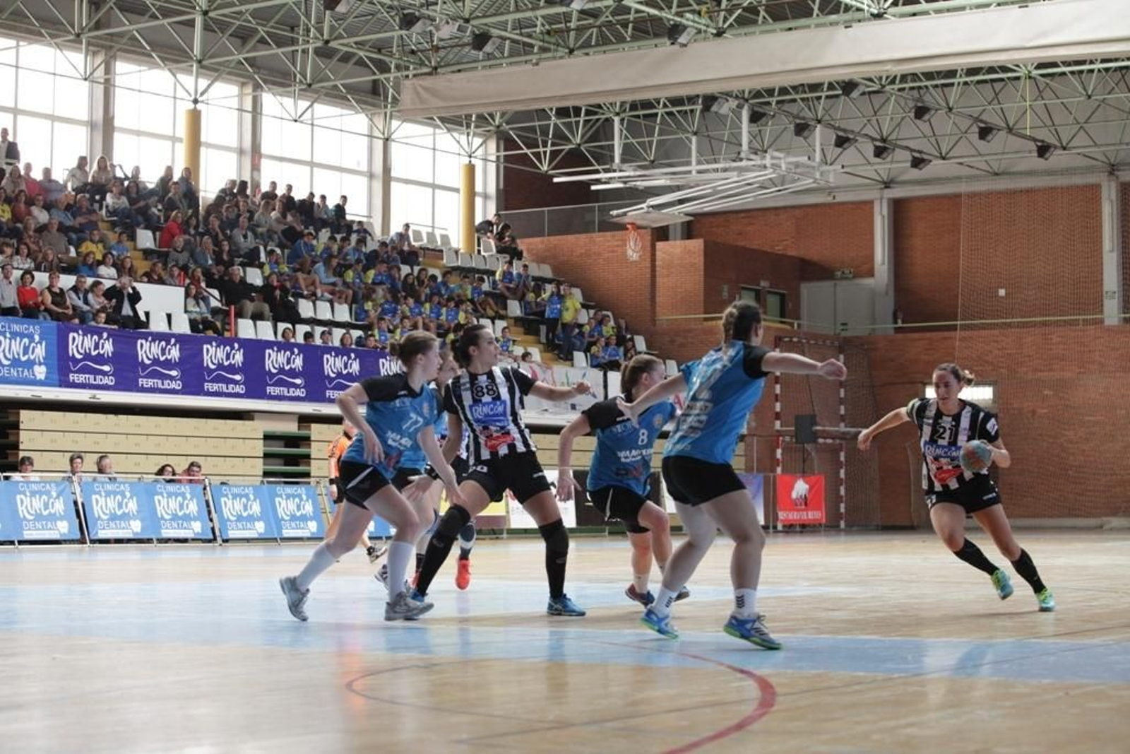 Una imagen de un partido del Rincón Fertilidad en el pabellón Pérez Canca.