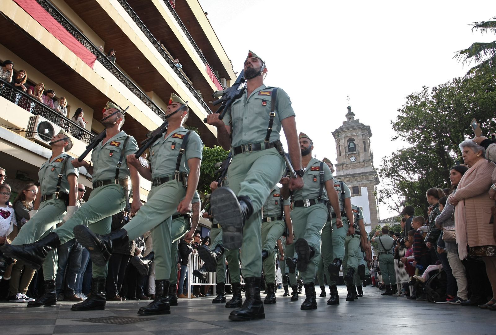 Imágenes del Lunes Santo en la comarca